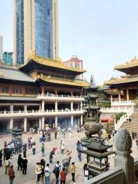 ชมความงดงามพระหยกที่วัดจิ้งอัน