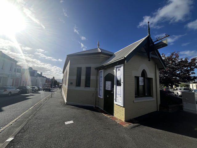 Explore Hobart on the Red Decker