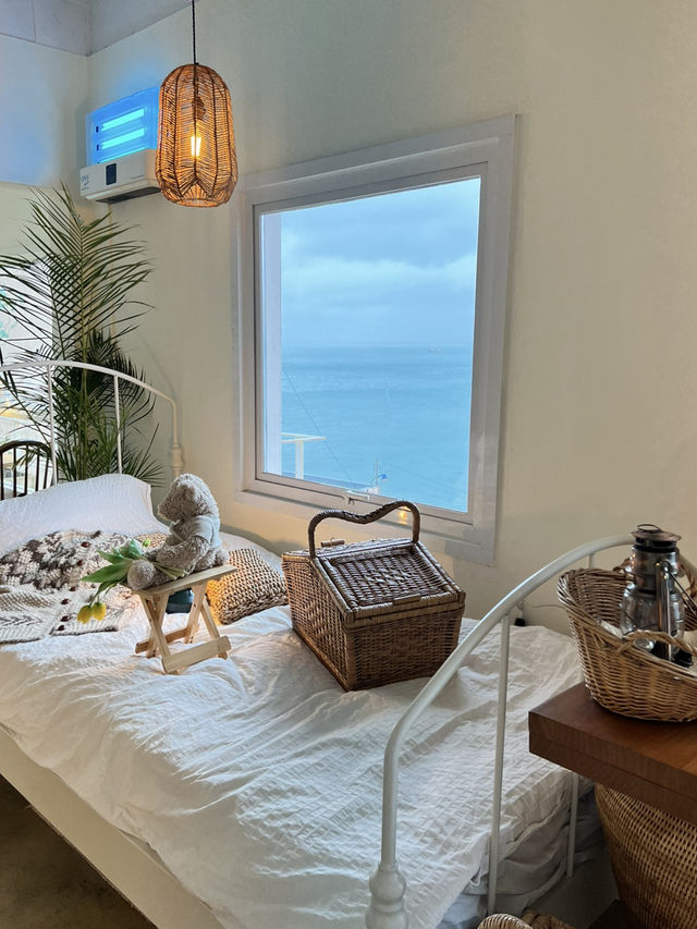 The Cutest Café by the Sea in Busan – Picture-Perfect & Peaceful