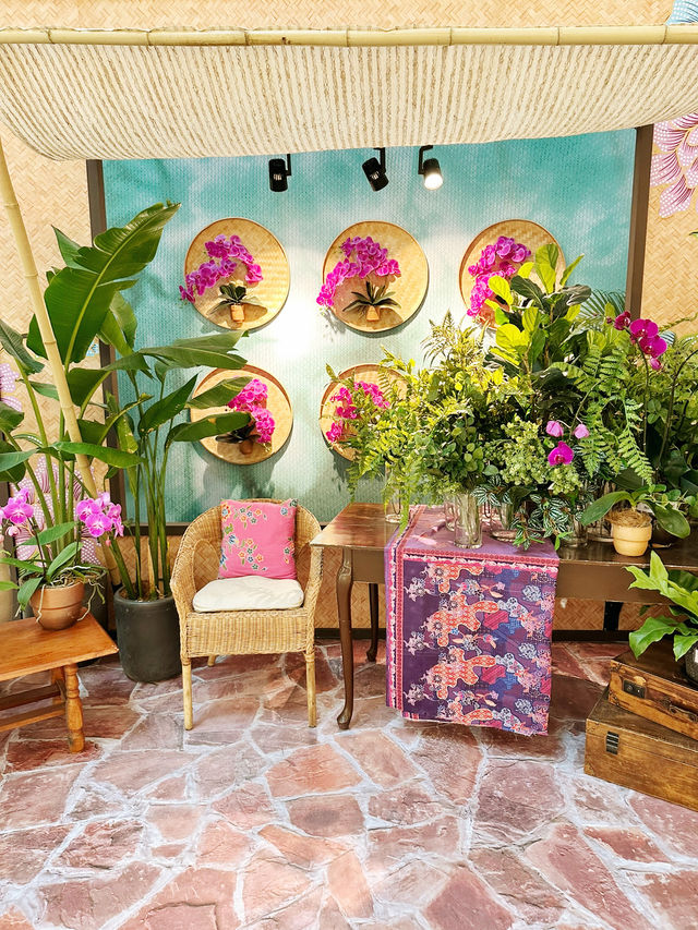 A Stroll Through Nature’s Gallery at The Gardens Mall