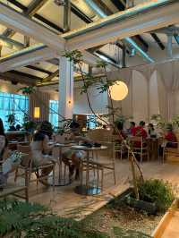 Romantic dinner at Peninsula House