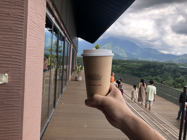 鹿篙咖啡莊園｜日月潭旁的山丘秘境，品味台灣在地咖啡與茶香 