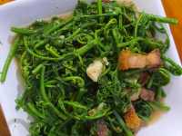 ร้านอาหารครัวม่อนไข่