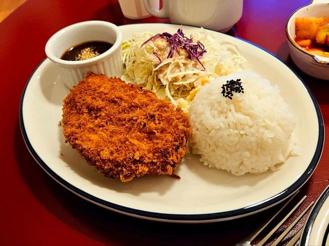 A nice Tonkatsu restaurant at Yoongyeong restaurant