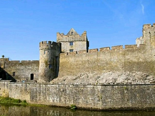 Cahir Castle & Swiss Cottage – A Journey Through Ireland’s Elegant Past