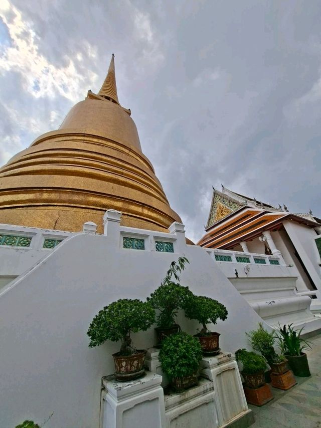 ชม 2วัดคู่ วัดโสมนัส✨️วัดมกุฏ