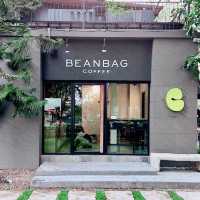 Beanbag Coffee เป็นคาเฟ่สไตล์มินิมอล