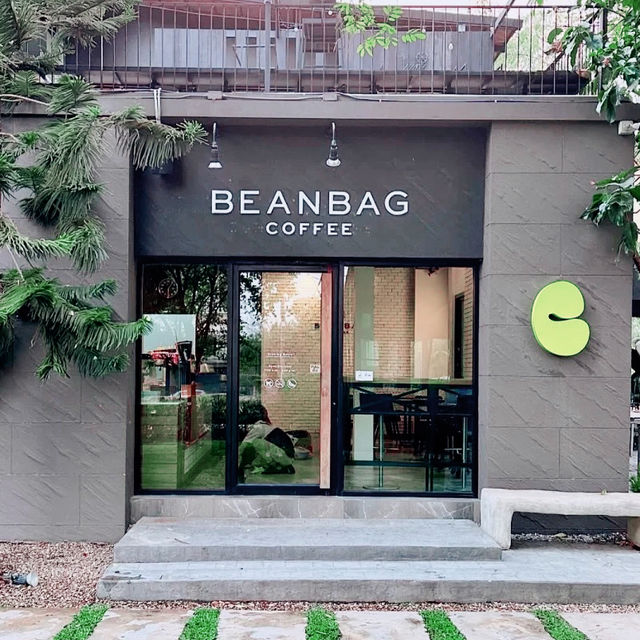Beanbag Coffee เป็นคาเฟ่สไตล์มินิมอล