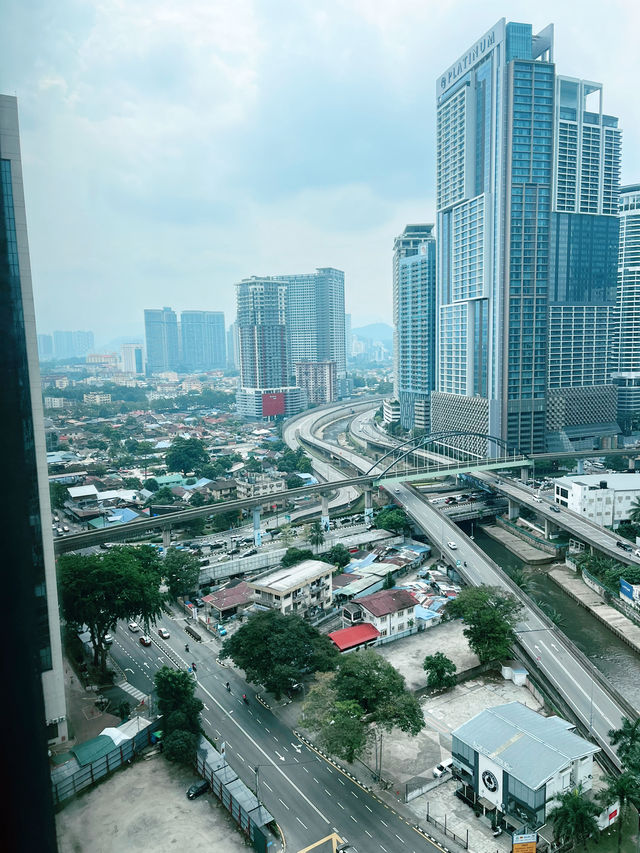 Skyline Serenity: KL Tower Views from Man Tao Bar’s Infinity Pool