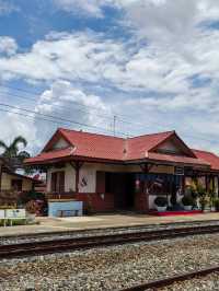 สถานีรถไฟวังกรด  ประตูสู่ย่านเก่าแห่งกาลเวลา