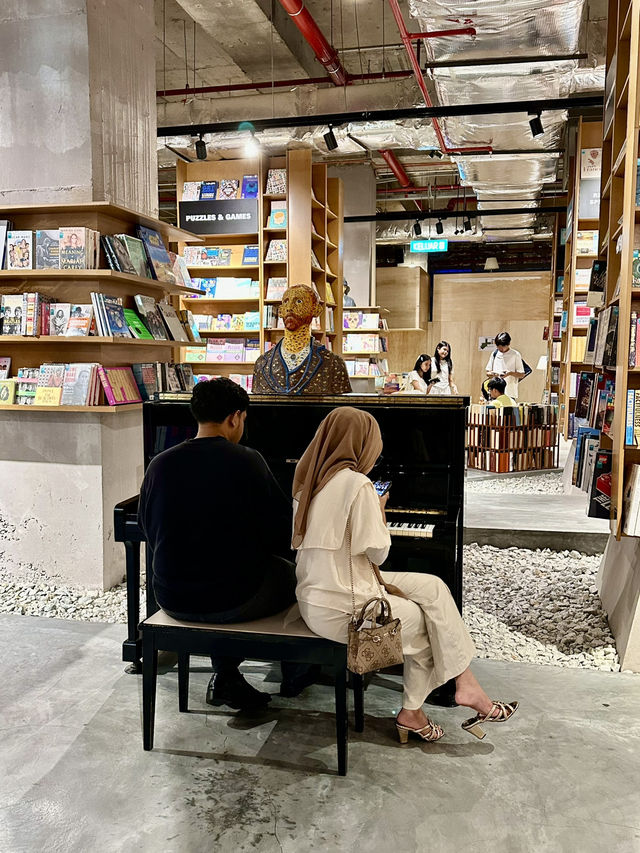 Hidden Literary Wonderland Beneath the MyTOWN