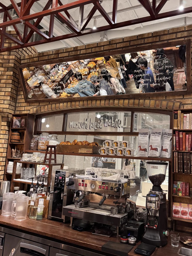A Bagel Odyssey: Discovering the London Bagel Museum in Seoul