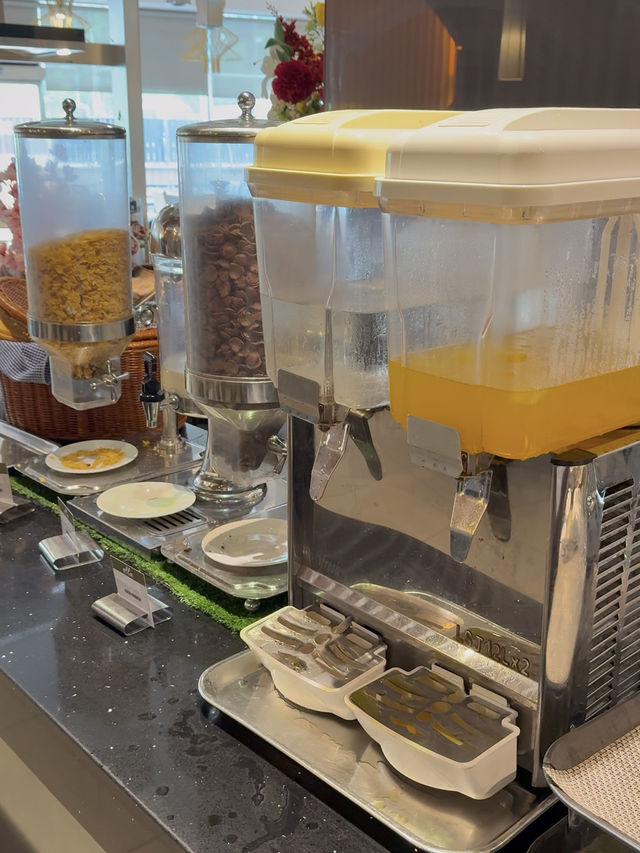 A Balanced Breakfast Buffet Experience at Hotel Granada Bukit Indah