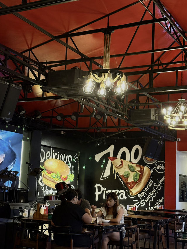 สเต็กถาด 700 มาเปิดที่พัทยาแล้วนะ 🥩👀