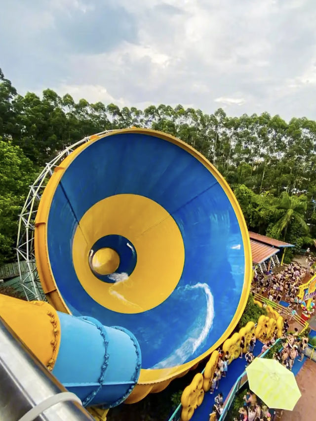 Chimelong Water Park – Guangzhou’s Splashy Superstar  