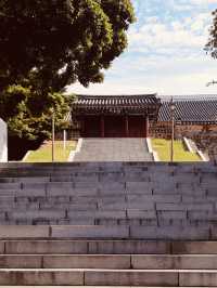 Jinnamgwan Hall, Yeosu: A Monument to Naval History and Architectural Grandeur