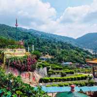 Kek Lok Si寺院：壮大な信仰の聖地と心の安らぎ