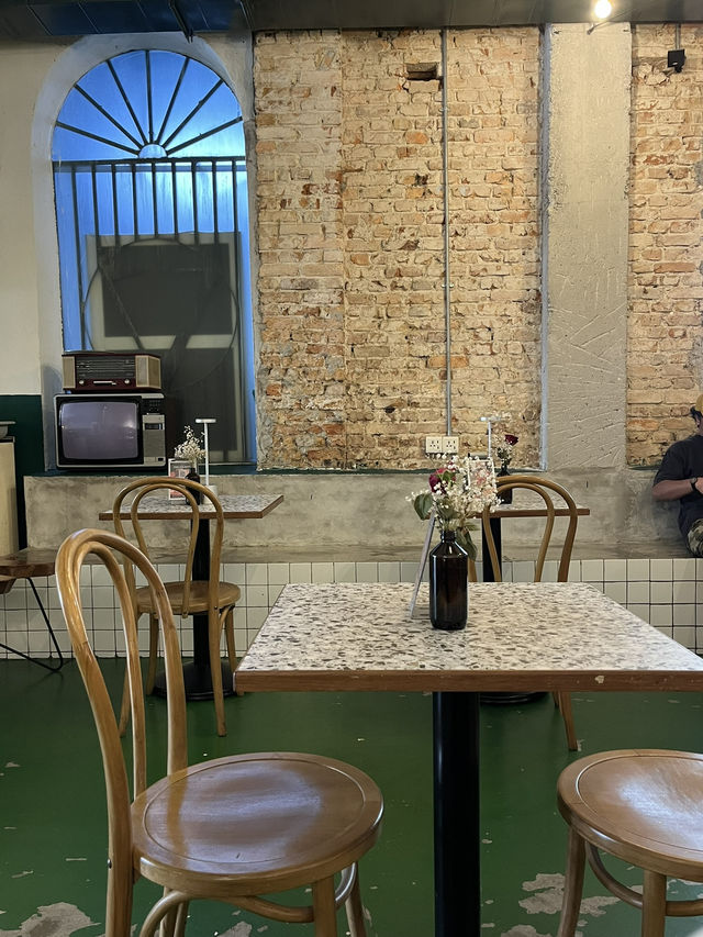  Vintage 1988 – คาเฟ่วินเทจสุดชิคใจกลาง Chinatown