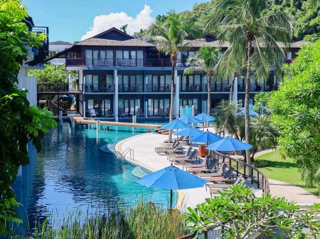 Holiday Ao Nang Beach Resort