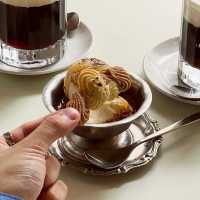PARLOR NOON cafe