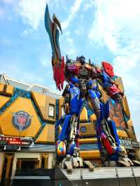 Cool transformers merch in Supply Vault, Universal Beijing Resort