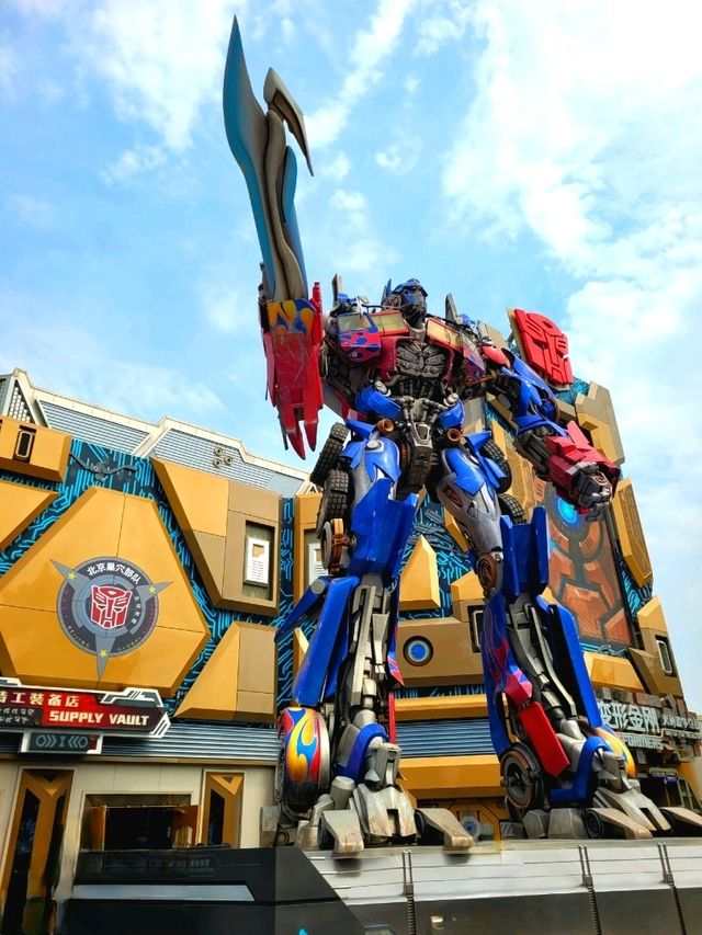 Cool transformers merch in Supply Vault, Universal Beijing Resort