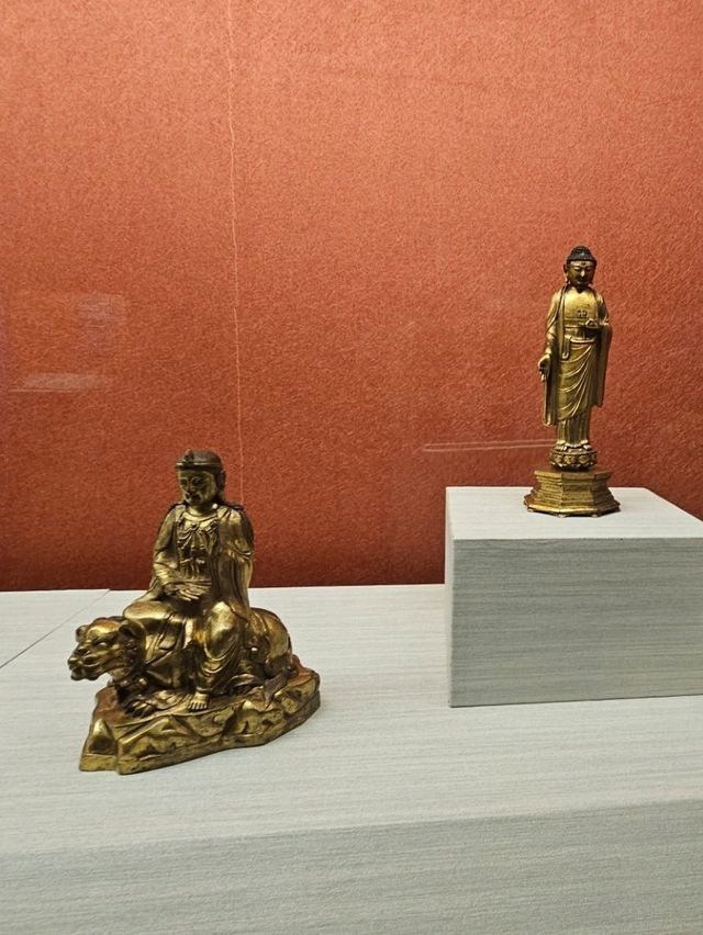 台北故宮展〔慈悲與智慧〕，展現宗教雕塑藝術