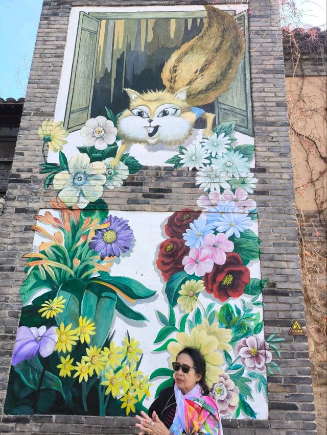 street art at Gubei water town 