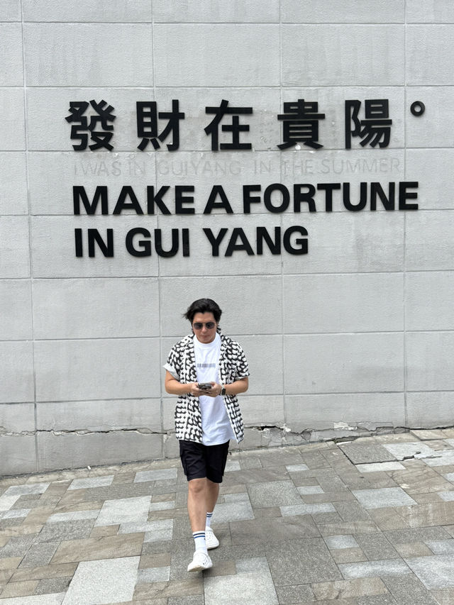 Can’t Escape the Rain, But Beauty Found Me Anyway: 8D7N Guizhou Adventure 🇨🇳｜Guiyang・Huangguos
