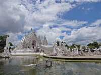 ✨ White Wonder in Chiang Rai — Wat Rong Khun