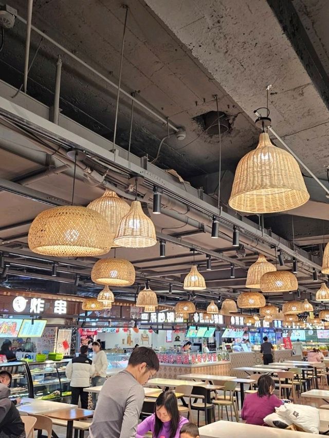 🥢 บรรยากาศฟู้ดคอร์ทสไตล์โมเดิร์น ฮาร์บิน จีน🇨🇳