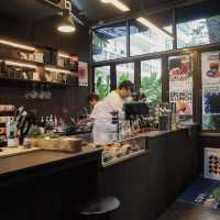 Calm and Coff Cafe – พระราม 9 