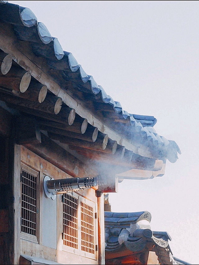 Charming and traditional spots in Bukchon Hanok Village