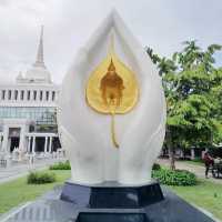 ลานหินโค้ง หลวงพ่อปัญญานันทภิกขุ