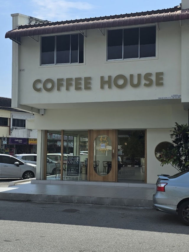 Perfect place for work and coffee 