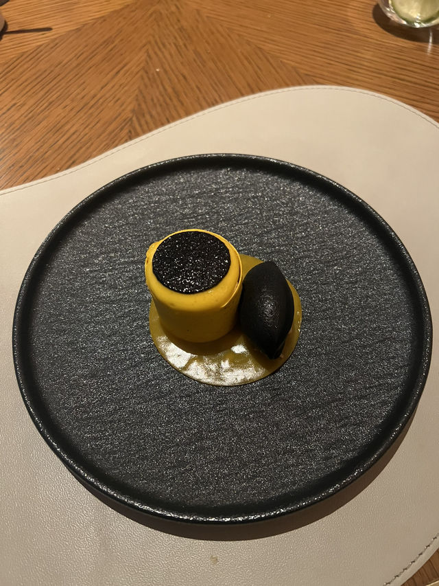 香港米其林三星 Amber  香港米其林三星 Amber