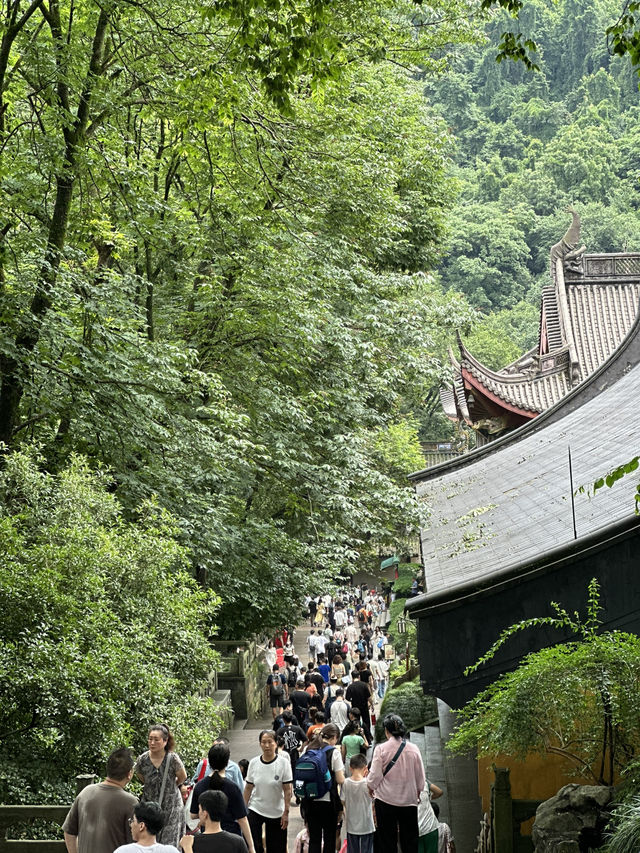 Hangzhou’s Soul’s Retreat: Where Buddhas Dance In Limestone Cliffs
