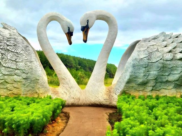 Faces in the Clay: Da Lat’s Dreamy Sculpture Park Clay Village