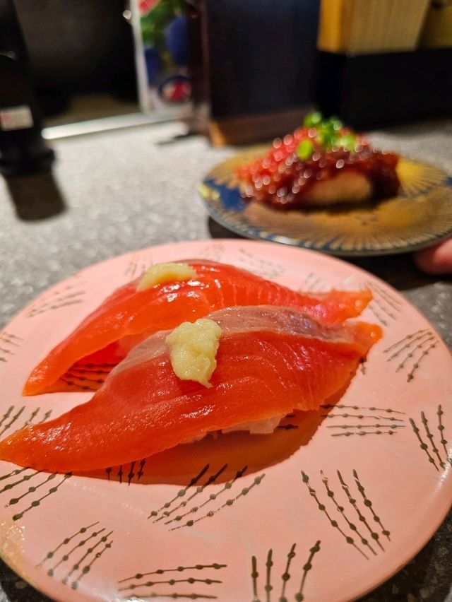 新鮮ネタ×高コスパ★札幌で味わう根室直送の回転寿司体験🍣✨