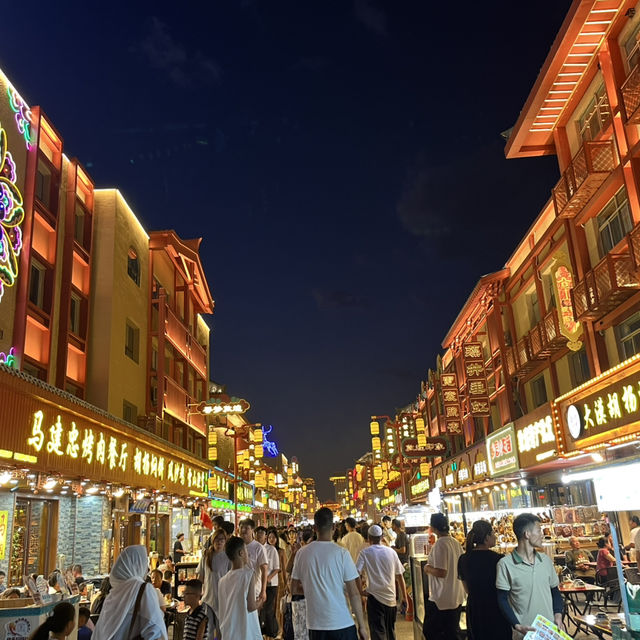  A Perfect Day in Dunhuang — Desert, Art, and Night Vibes