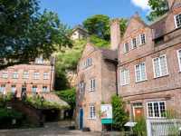 Very interesting small museum, depicting the lives & trades of various non-conformist families