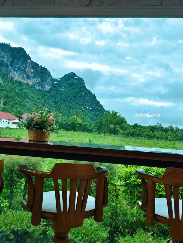ผาม่านเย็นสบาย ที่พักวิวภูผาม่าน