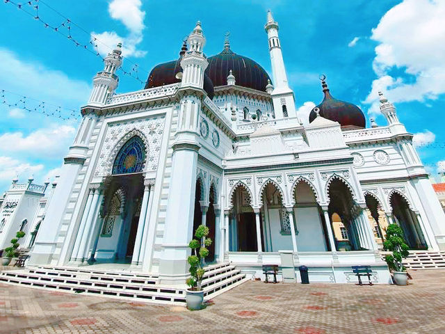The Timeless Beauty of Masjid Zahir