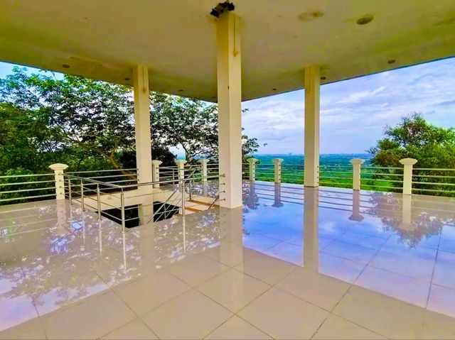 Khao Bot View Point：俯瞰山海交界的景致