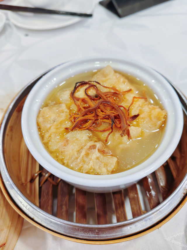 香港佐敦。老字嘅酒樓。食點心～