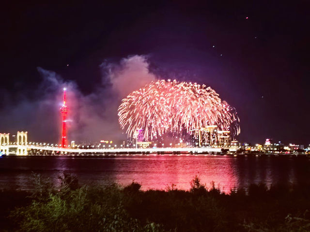 Throwback Macau National Day Fireworks: A Dazzling Sky Over the Pearl River! 🎆🇨🇳 Throwback Macau National Day Fireworks: A Dazzling Sky Over the Pearl River! 🎆🇨🇳