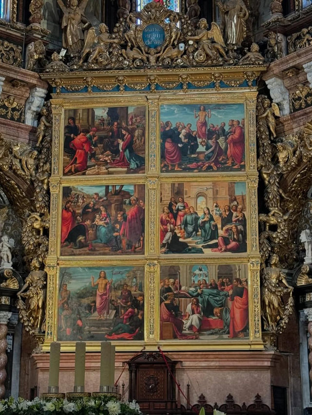 A Timeless Treasure in the Heart of Valencia