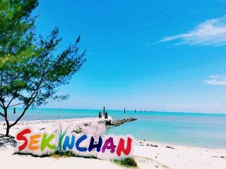 Coastal Fishing Village: Romance and Wishes