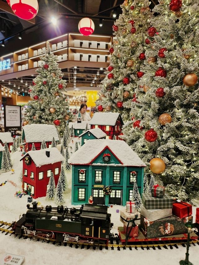 예쁜 산타마을이 반겨주는곳!🎄 스타필드마켓 죽전🎆