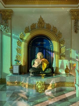 พื้นที่สงบใจท่ามกลางความเรียบง่ายของชุมชนเมือง